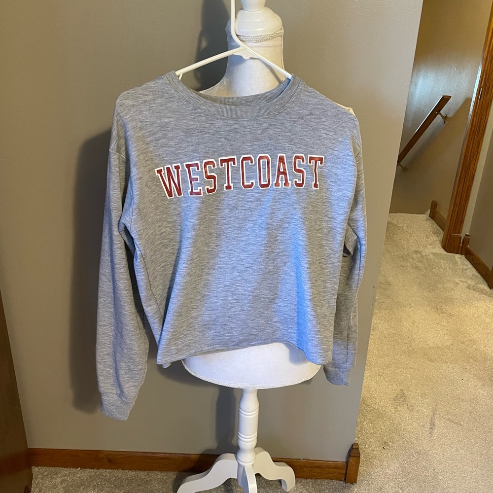 Long sleeve crop top